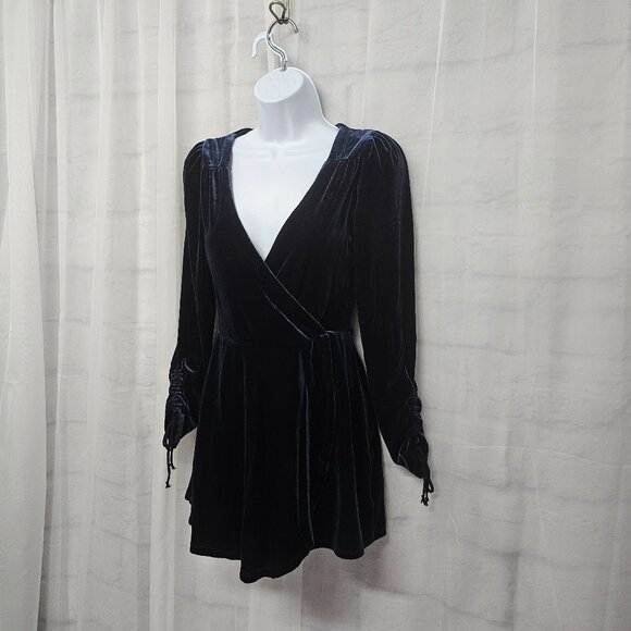 Urban Outfitters Navy Blue Velour Minimalist Goth Jumpsuit Romper Size S - Picture 5 of 11